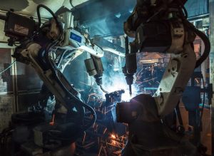 использование роботв на заводах картинка